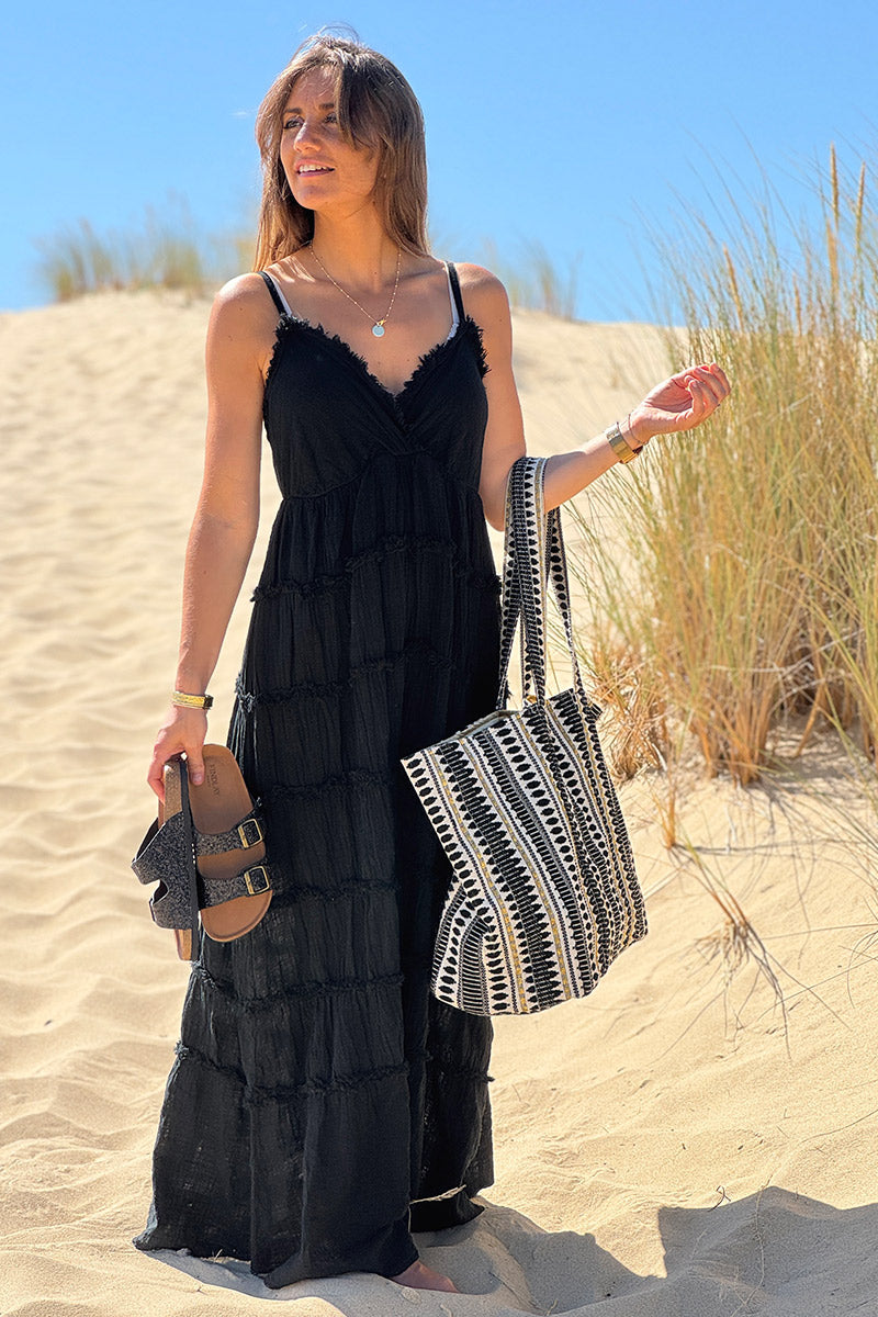 Robe longue doublée noire à bretelles détails franges