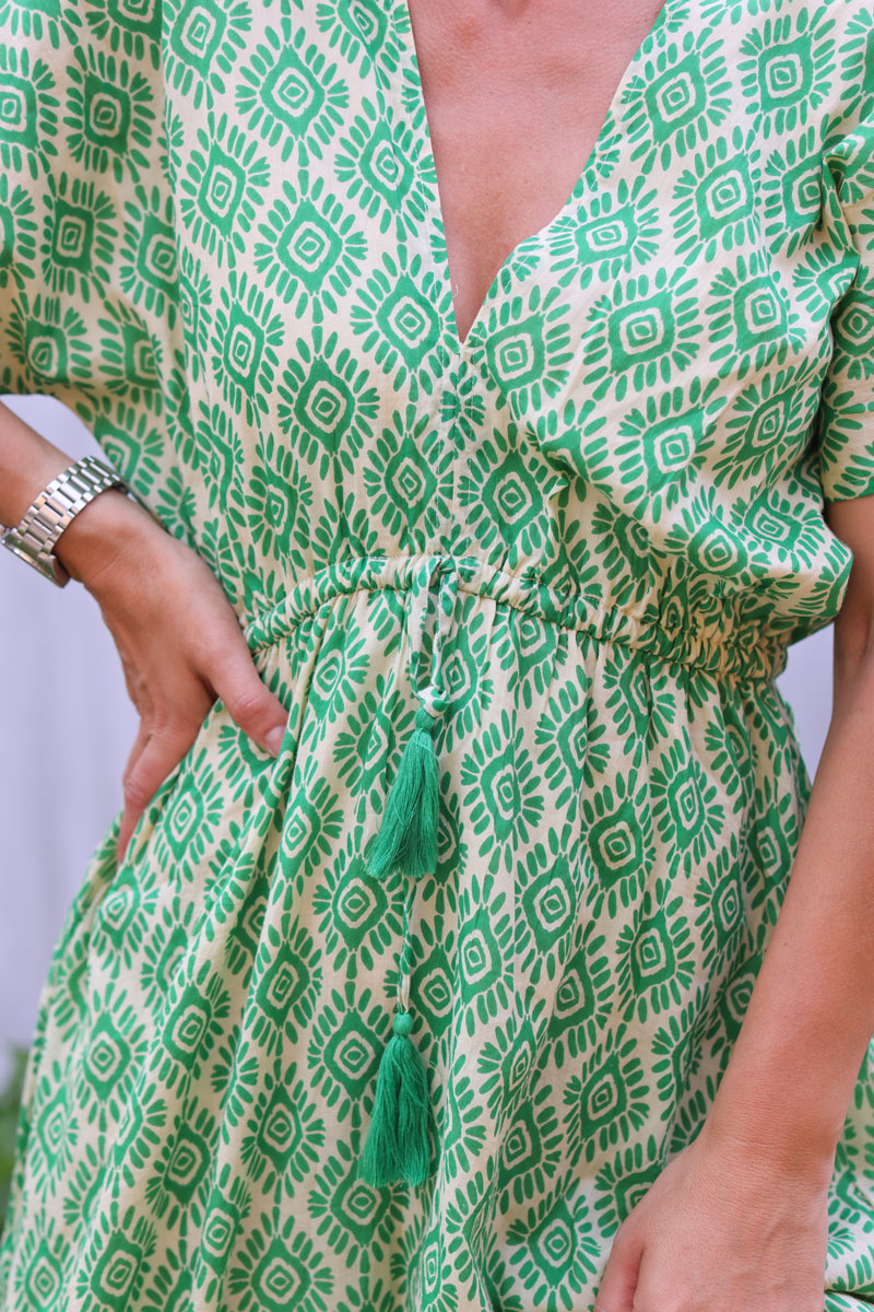 Robe longue en coton dos nu et lien a la taille motif soleil oeil vert H126 (1)