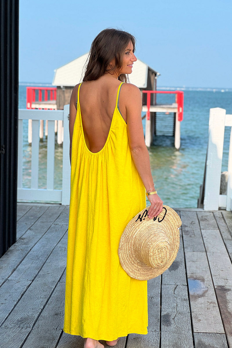Robe longue en éponge jaune à bretelles