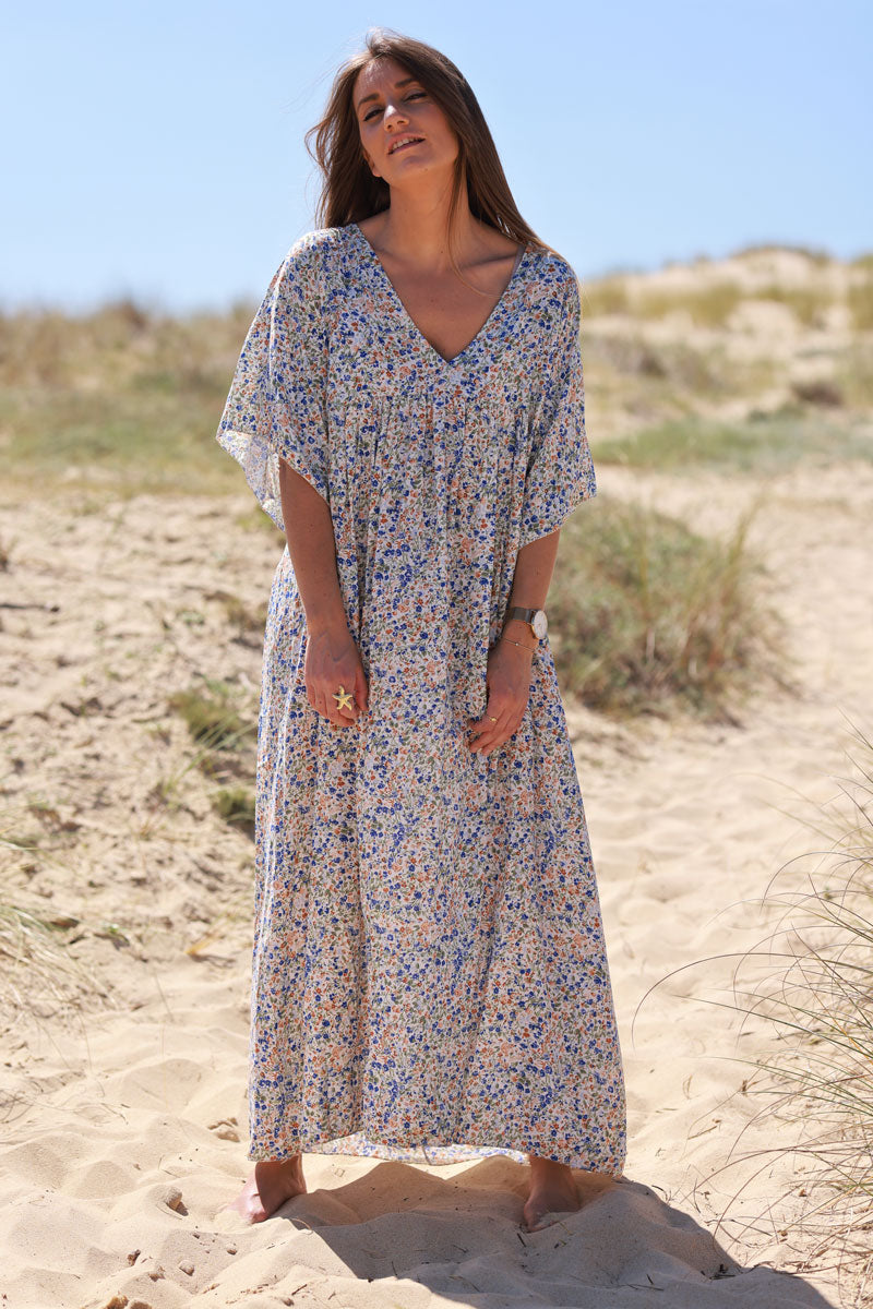 Robe longue fluide col V manches courtes imprimé liberty bleu roi