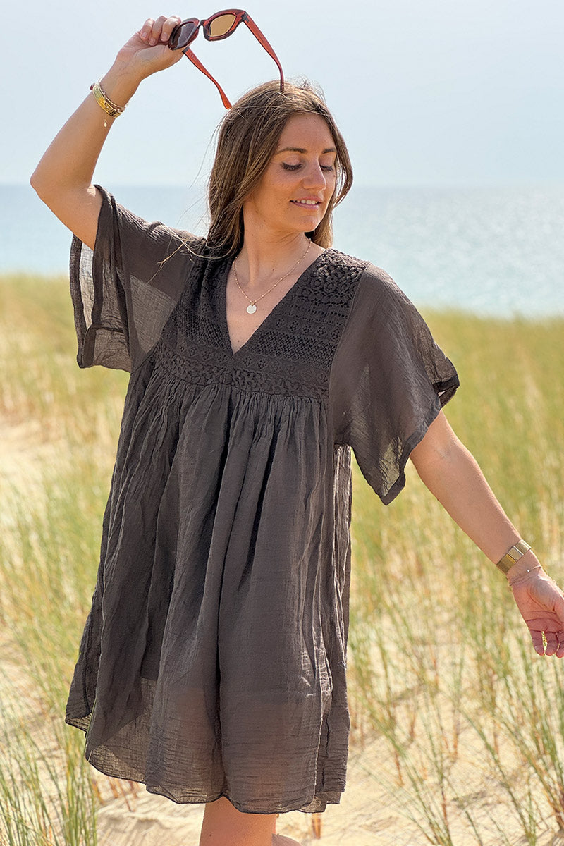 Robe marron chocolat légère voile de coton haut dentelle