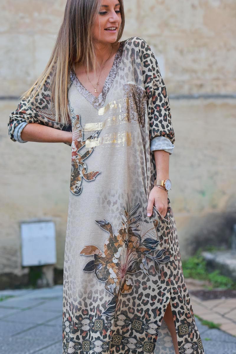 Vestido midi suave y brillante con estampado de flores de leopardo y atrapasueños con cuello de lentejuelas