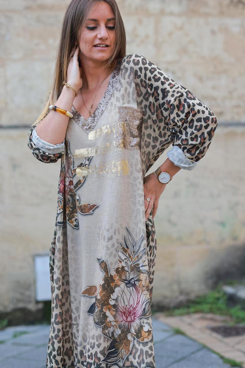 Vestido midi suave y brillante con estampado de flores de leopardo y atrapasueños con cuello de lentejuelas