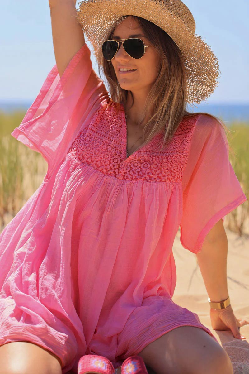 Robe framboise légère voile de coton haut dentelle