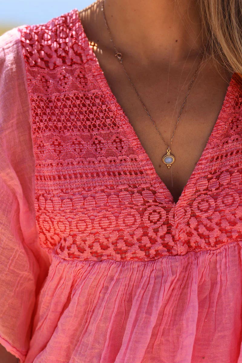 Robe framboise légère voile de coton haut dentelle