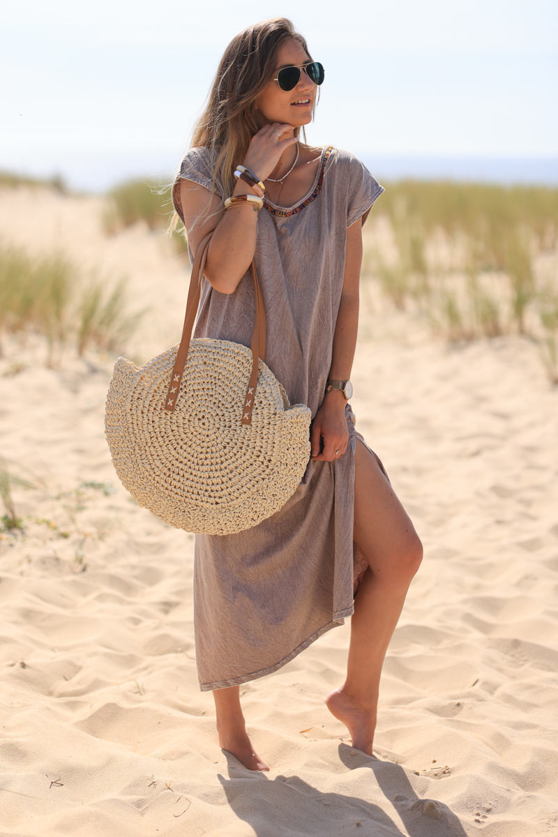 Faded taupe maxi t-shirt dress with colorful pearl collar