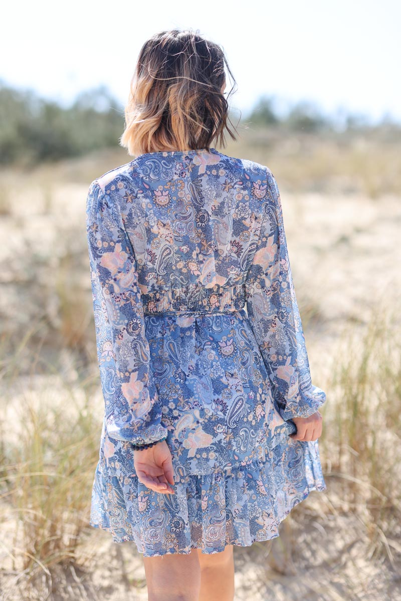 Robe voilage bleu avec ceinture imprim cachemire et fleurs