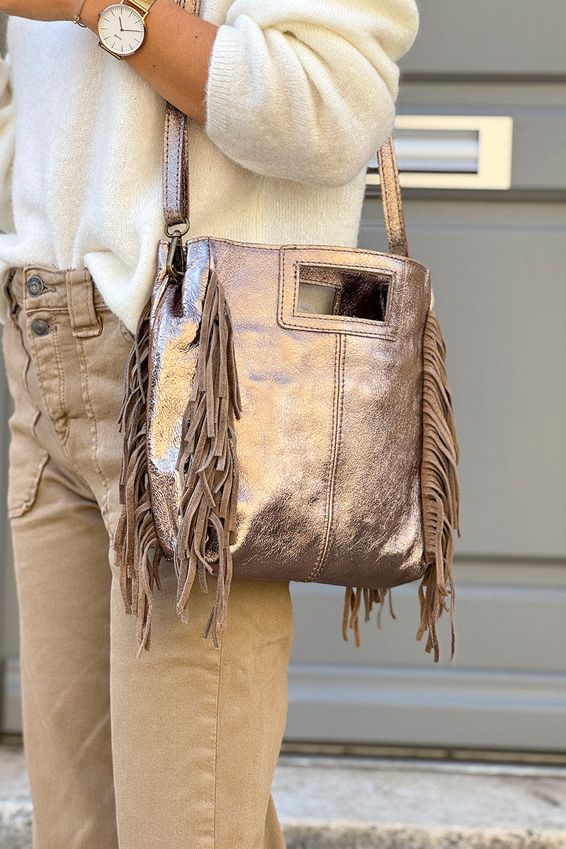 Sac à main à franges taupe bronze en cuir irisé anse poignée et bandoulière