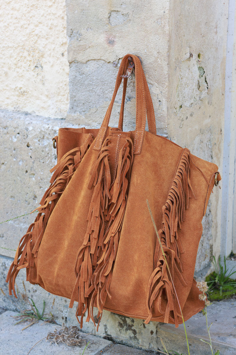 Bolso de mano de piel ante suave camel con flecos + bandolera