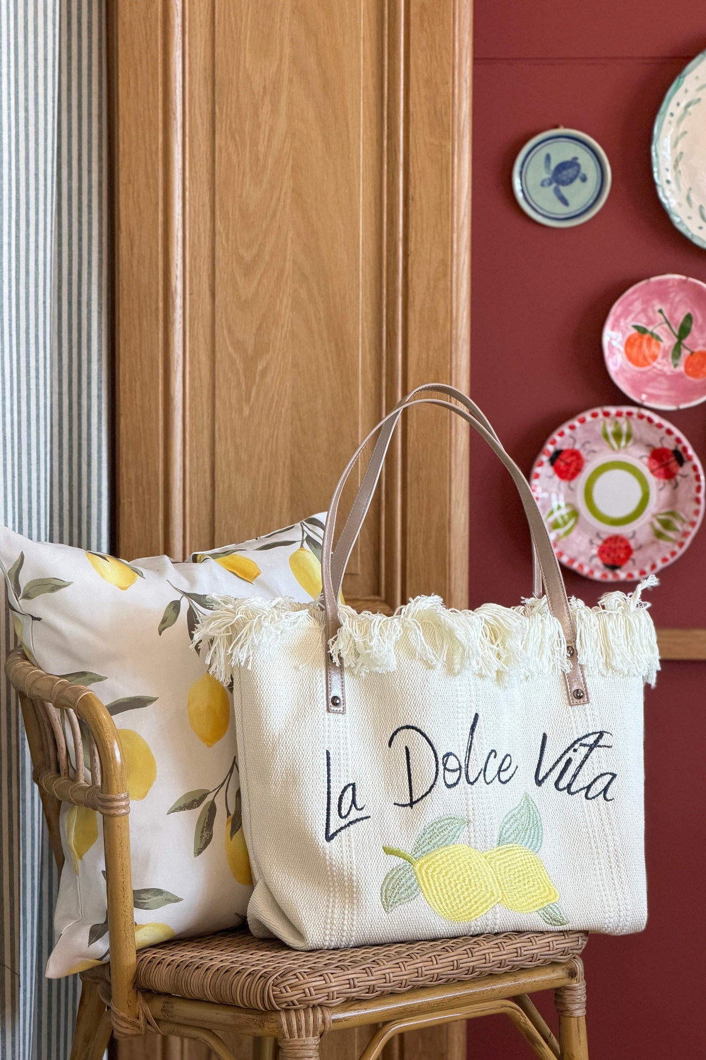 Sac cabas beige broderie Dolce Vita citrons détails franges et fermeture zip
