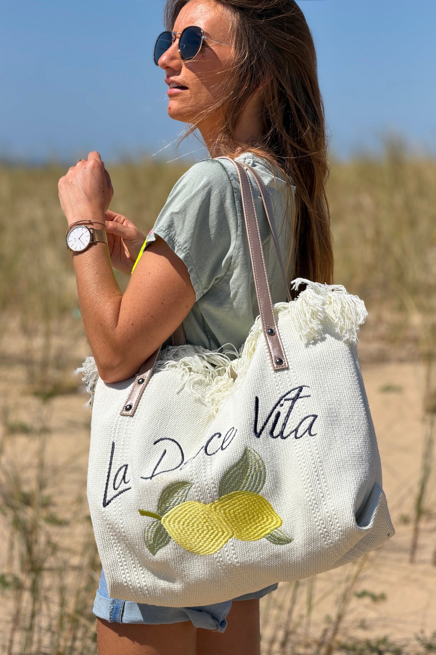 Sac cabas beige broderie Dolce Vita citrons détails franges et fermeture zip