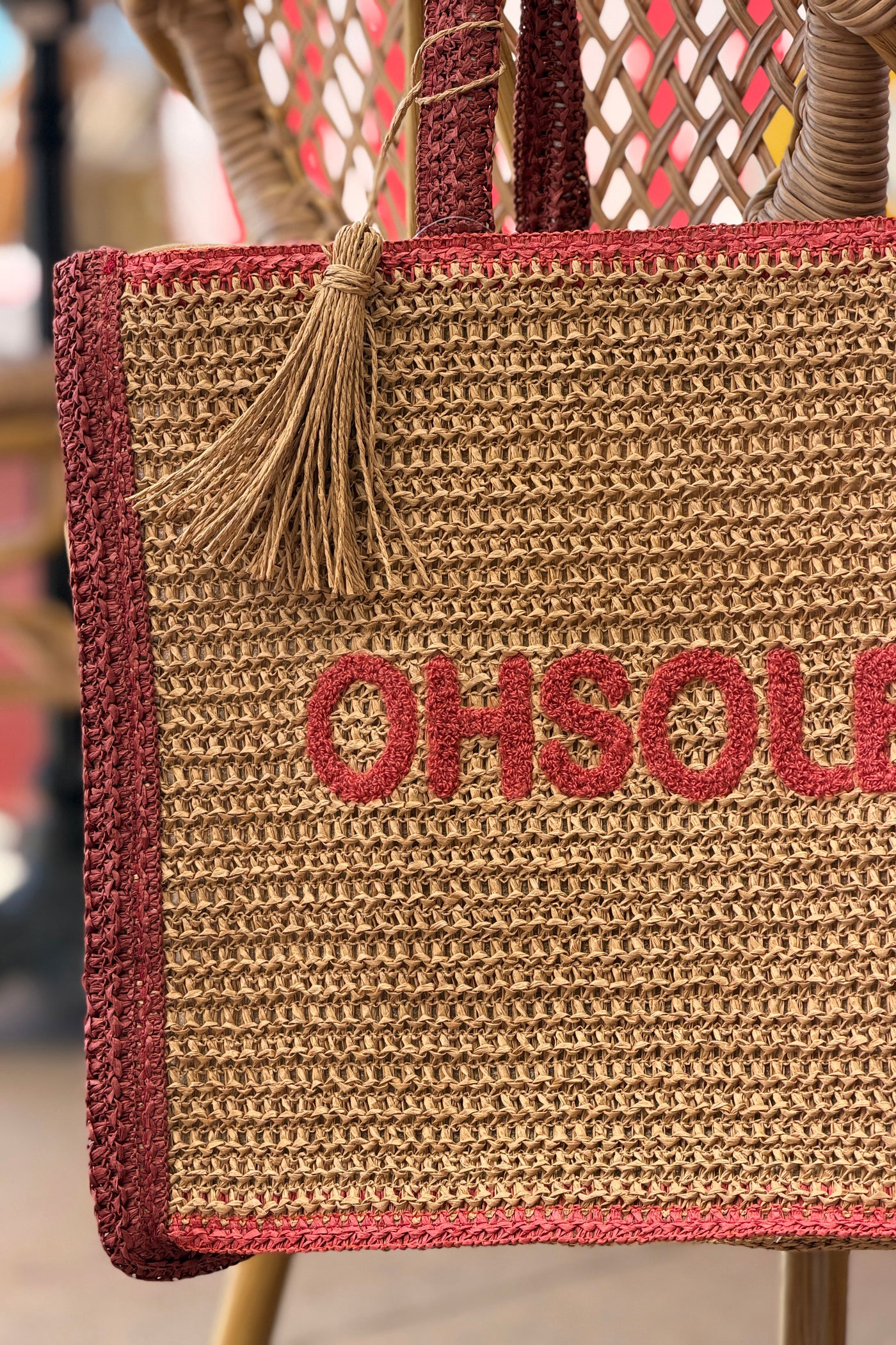 Sac cabas en style raphia paille camel et bordeaux broderie "Oh Soleil"