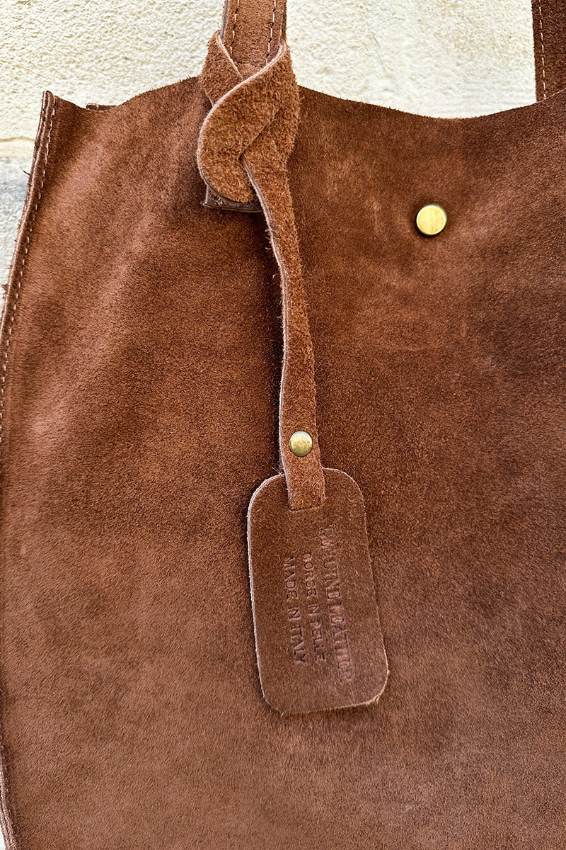 Sac en cuir velours camel forme tote bag avec grande pochette