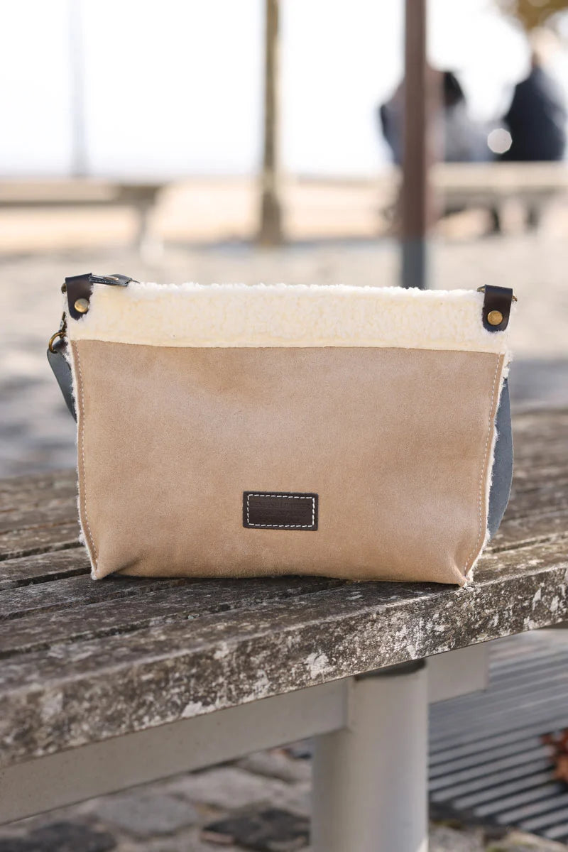 Sac pochette en sales cuir