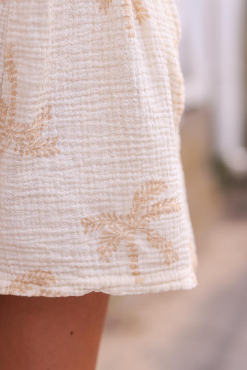 Ecru cotton gauze shorts with palm tree embroidery print and raffia belt