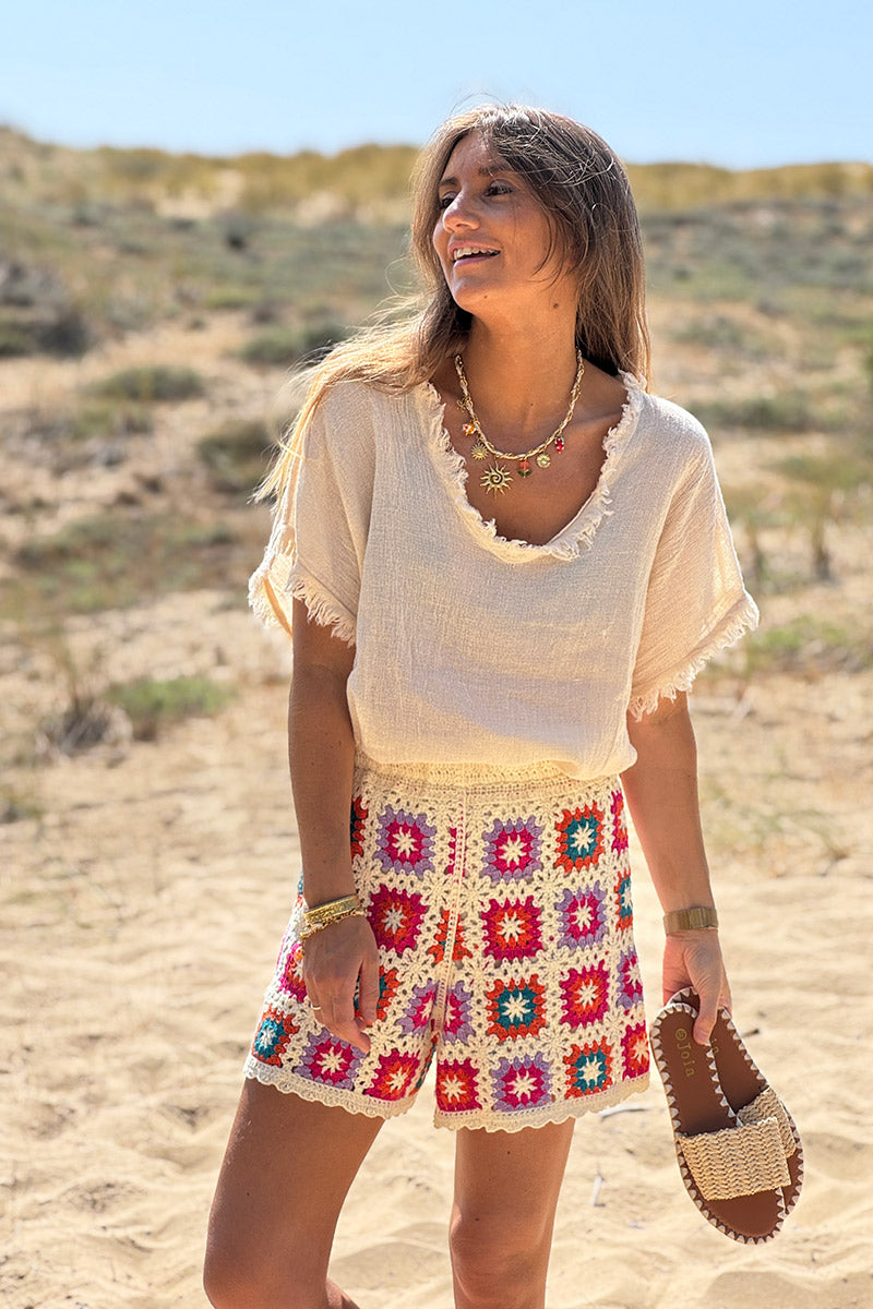Short en coton mélangé style et motifs crochet colorés