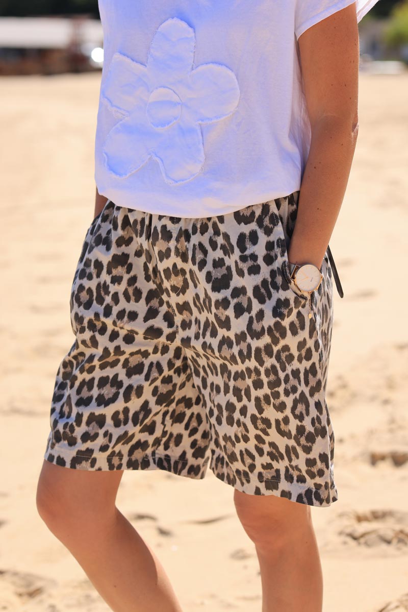 Beige leopard print tailored mom shorts with faux leather belt
