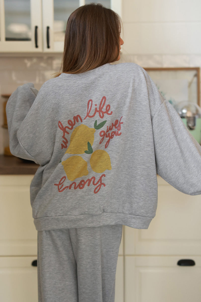 Sweat gris chiné large et confort motif citrons lemons délavé