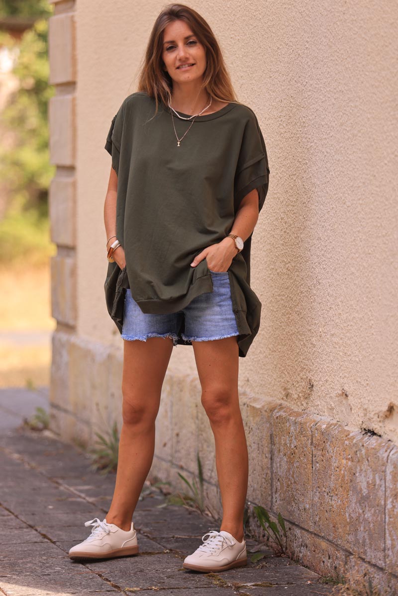 Khaki loose sleeveless sweater with seams detail