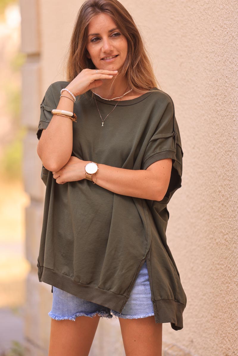 Khaki loose sleeveless sweater with seams detail