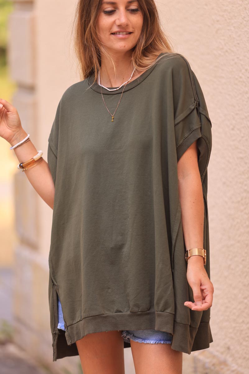 Khaki loose sleeveless sweater with seams detail