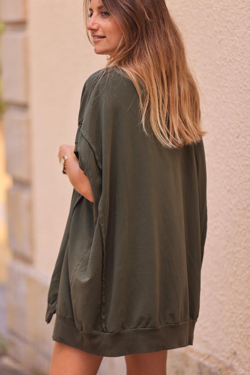 Khaki loose sleeveless sweater with seams detail