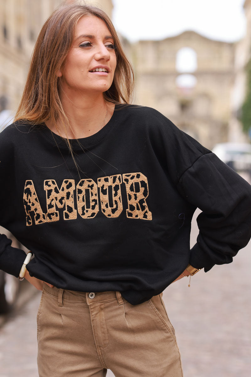 Sweat noir broderie éponge Amour léopard