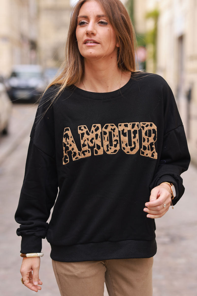 Sweat noir broderie éponge Amour léopard