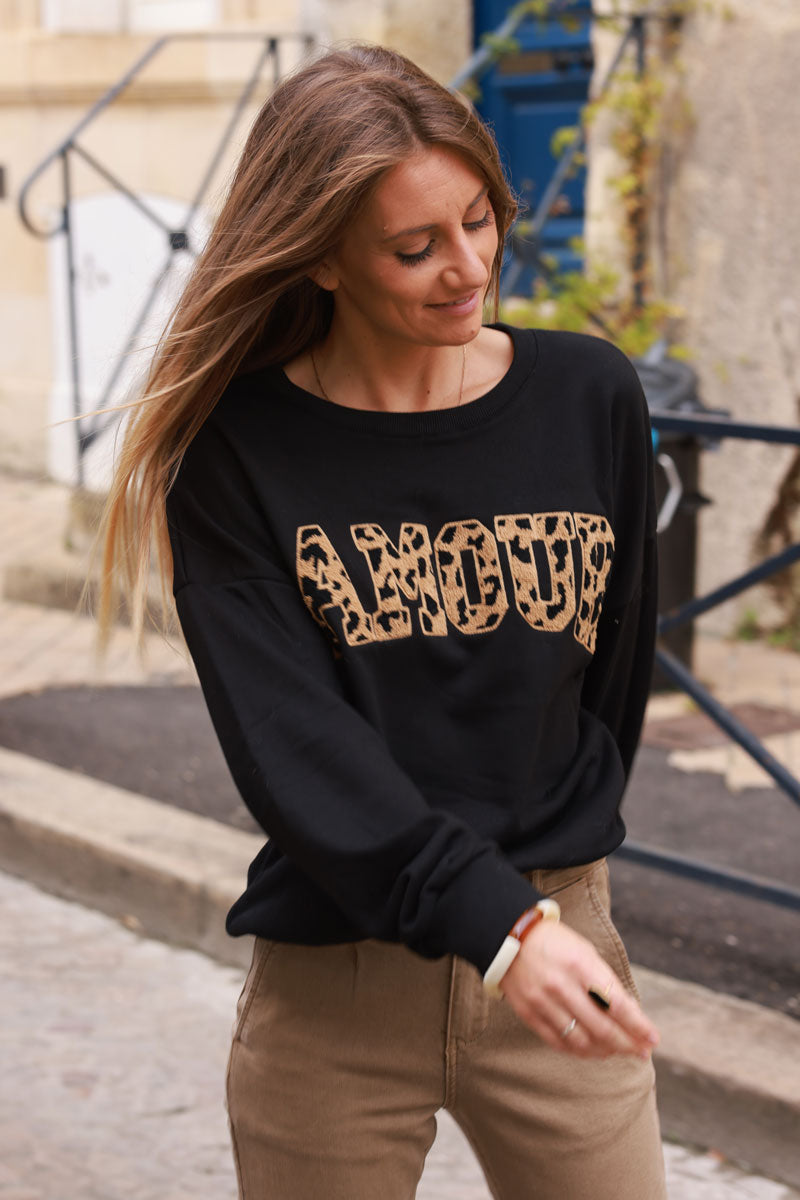 Sweat noir broderie éponge Amour léopard