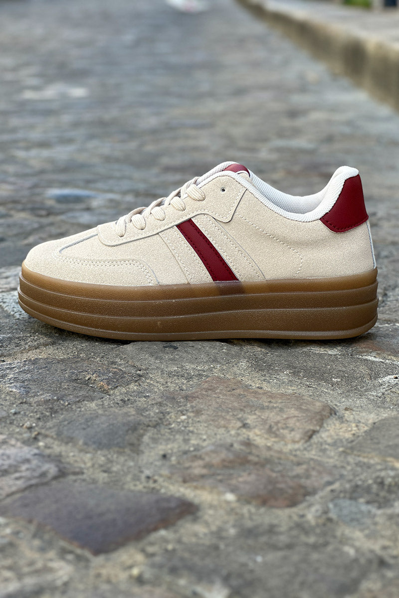 Tennis beige en suedine à plateforme rayure et talon rouge bordeaux