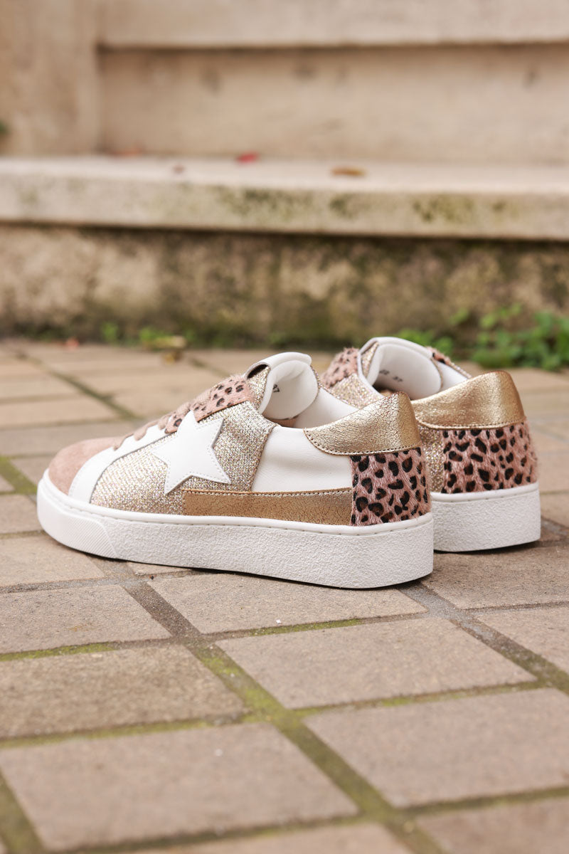 Tenis color topo con inserciones de leopardo y estrella blanca de lurex dorado