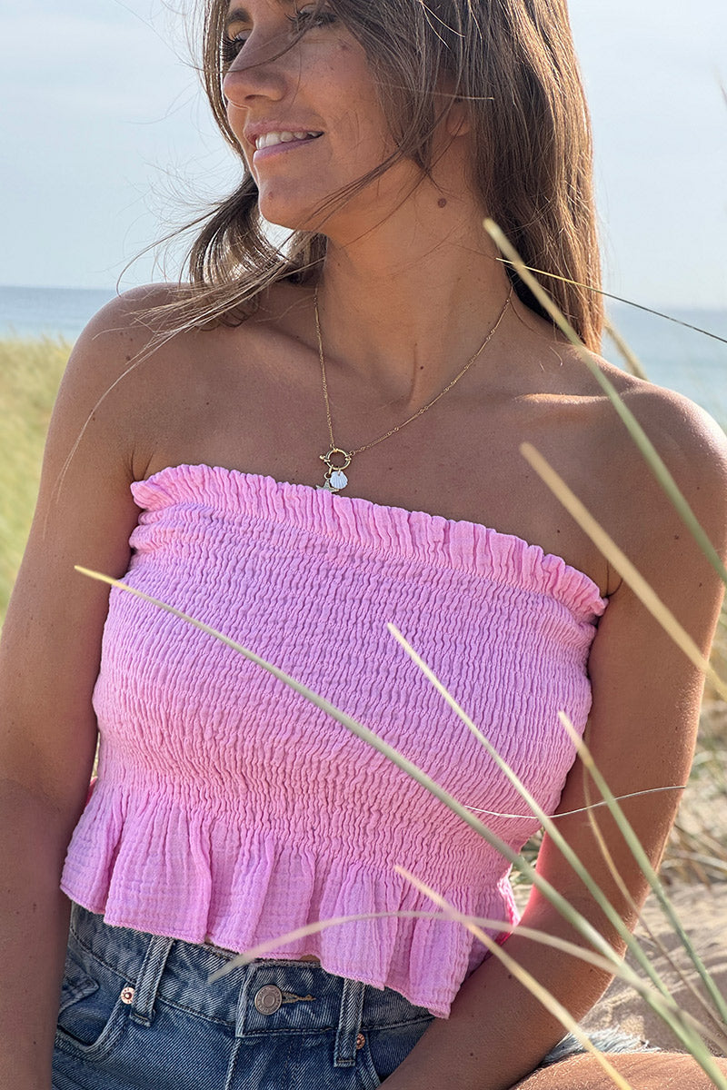 Top bandeau smocké élastiqué rose en gaze de coton avec volants