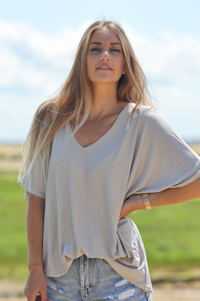 Relaxed fit beige v-neck top
