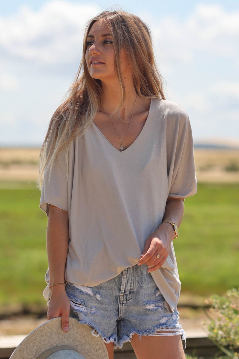 Relaxed fit beige v-neck top