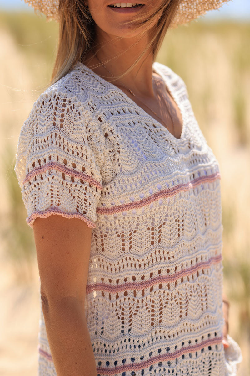 Top crudo de punto de algodón calado, estilo crochet, rayas rosas, manga corta