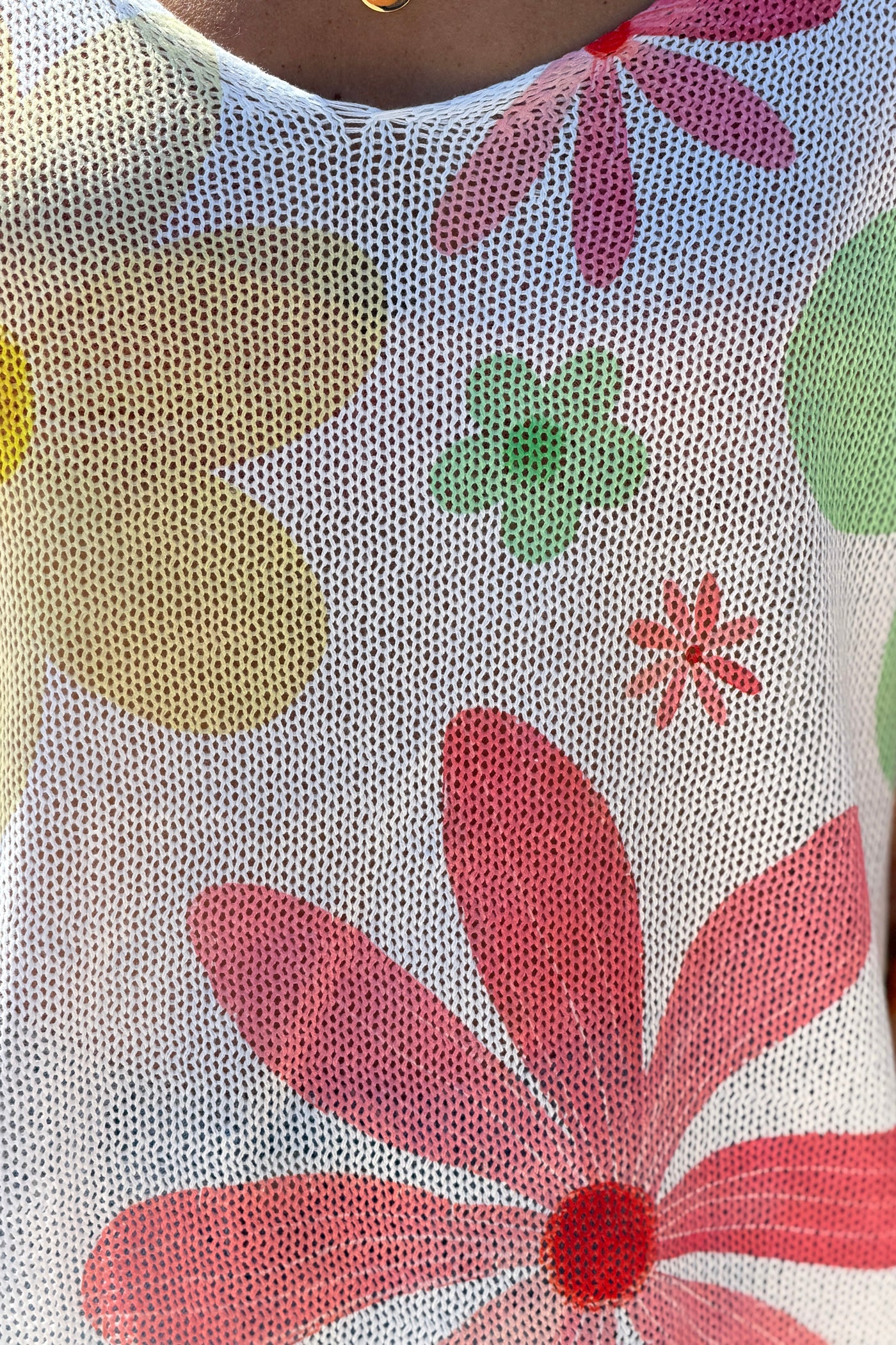 Top en maille coton manches chauve souris imprimé marguerite multicolore