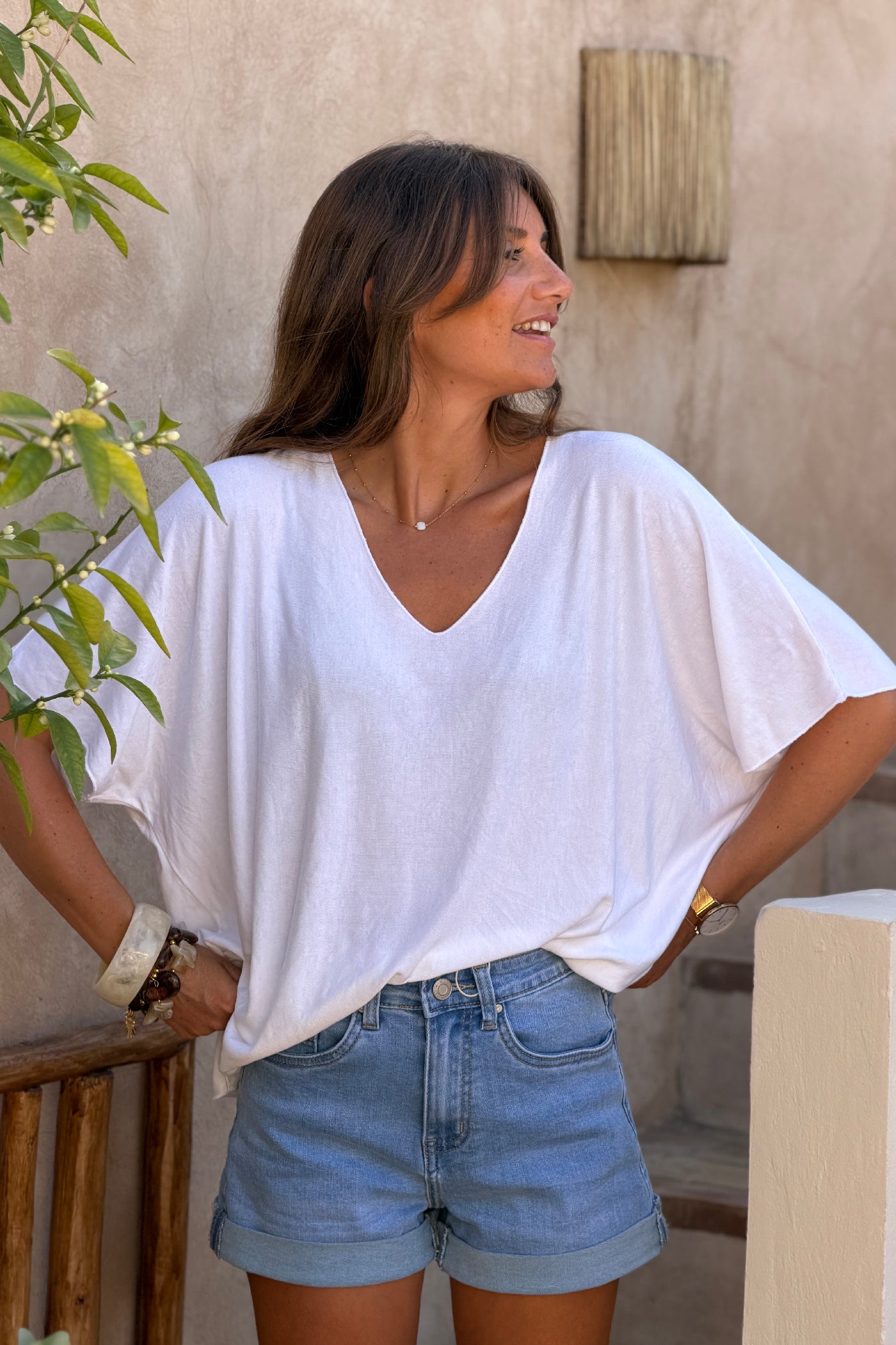 Relaxed fit white v-neck top