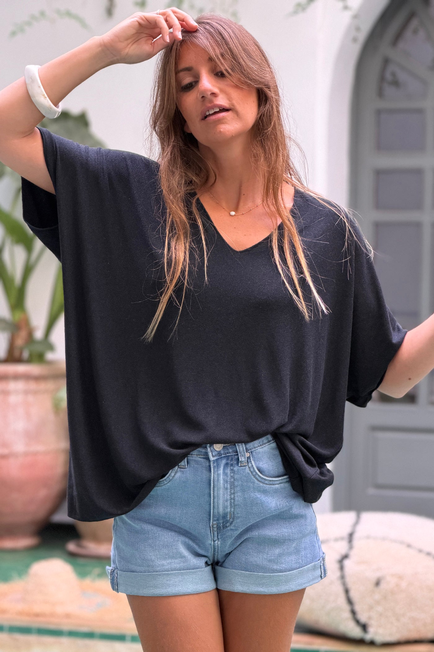 Relaxed fit heather dark grey v-neck top