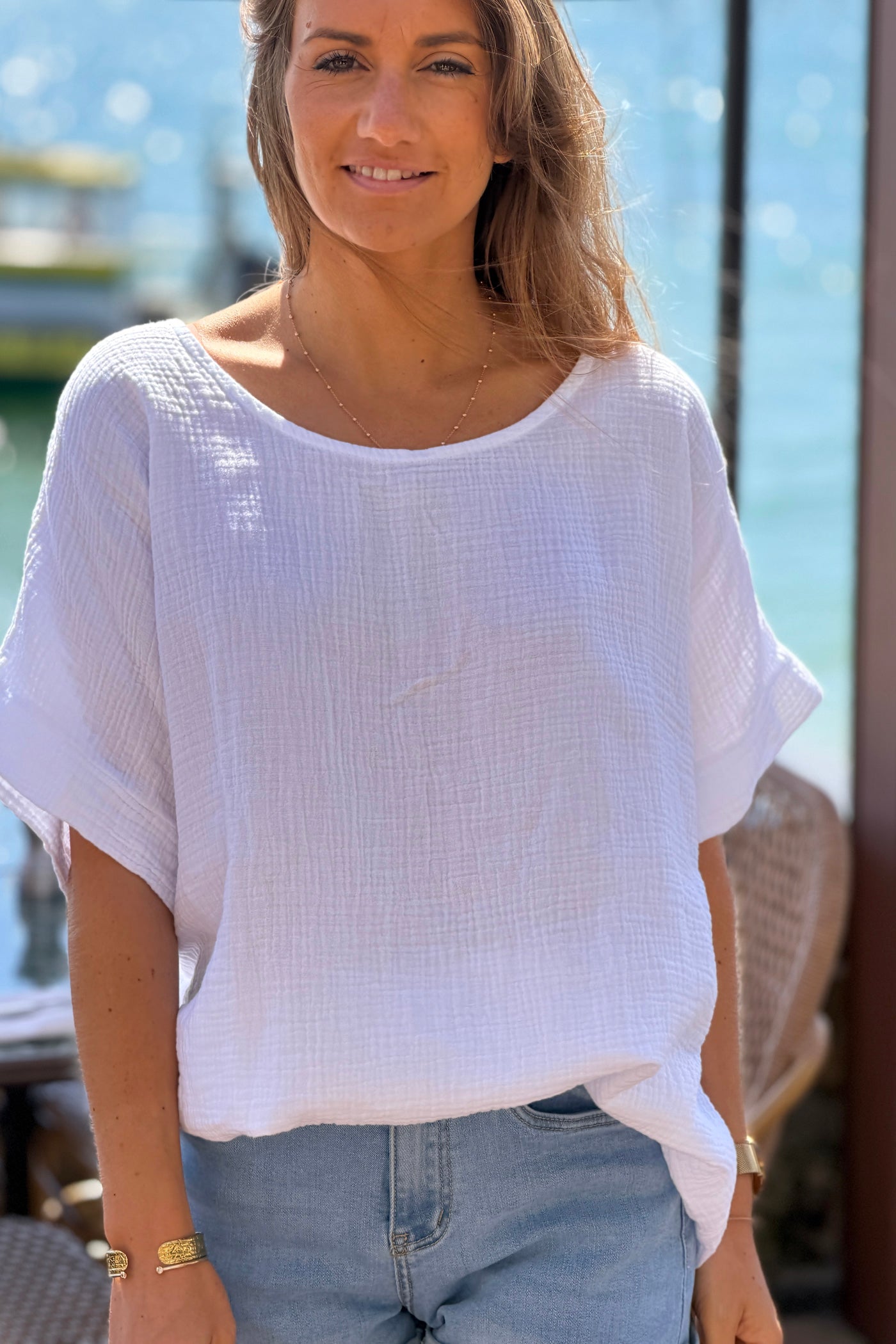 Top large blanc en gaze de coton basique col rond