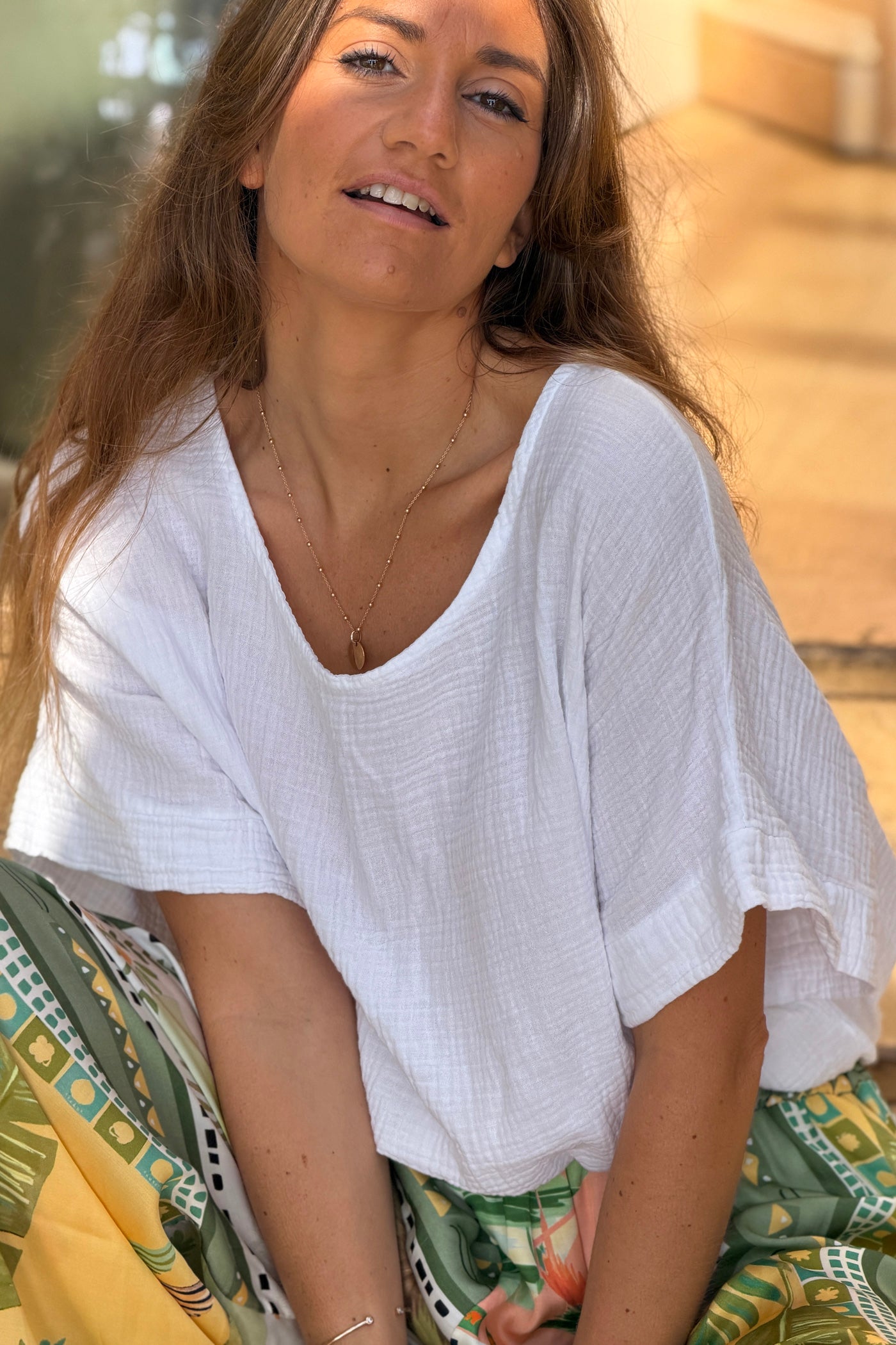 Top large blanc en gaze de coton basique col rond