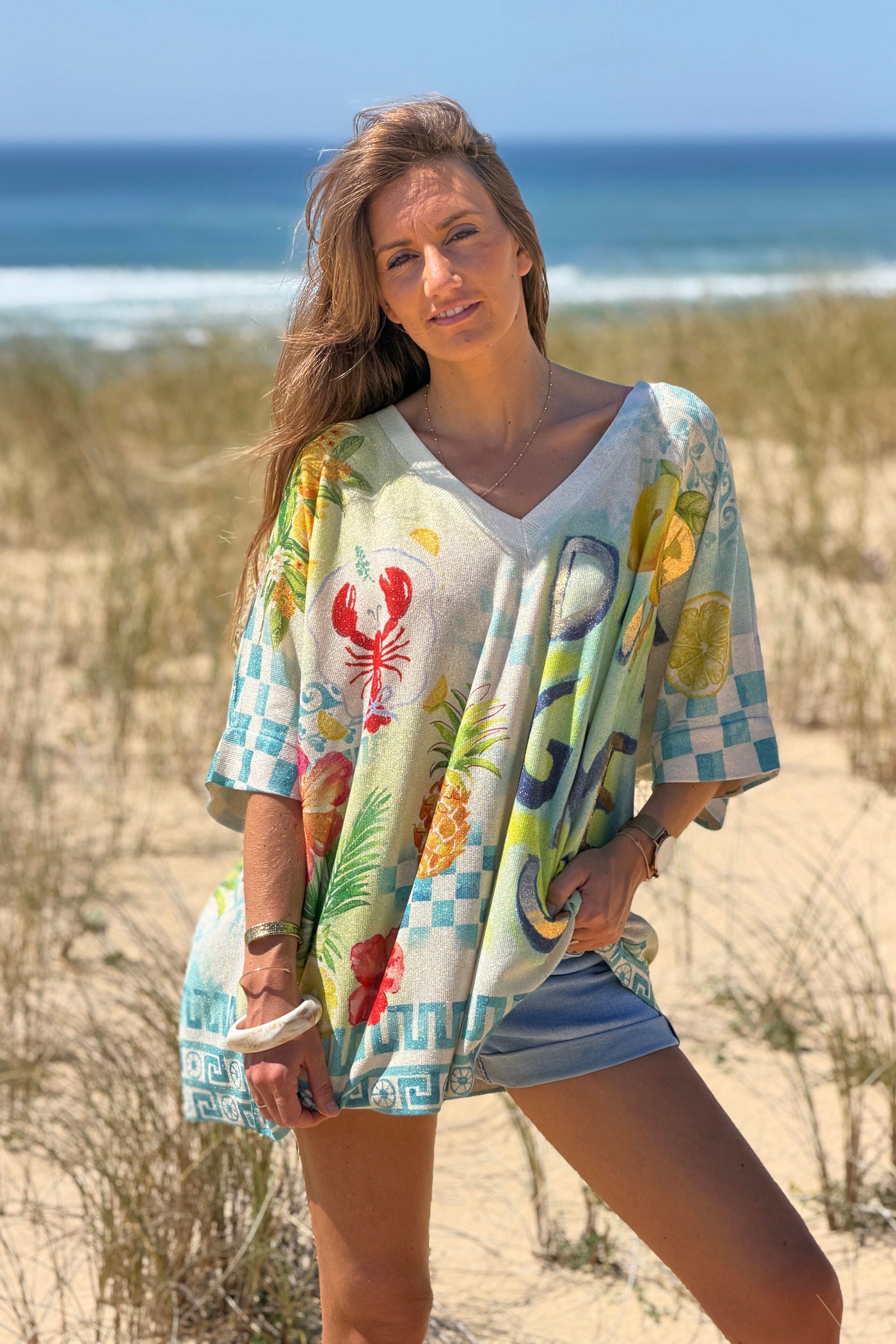 Top large et brillant imprimé Don't give up homard ananas et fleurs