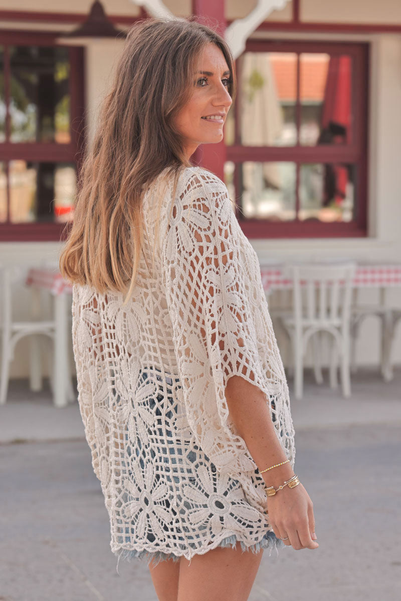 Top loose écru manches chauve souris col rond en crochet