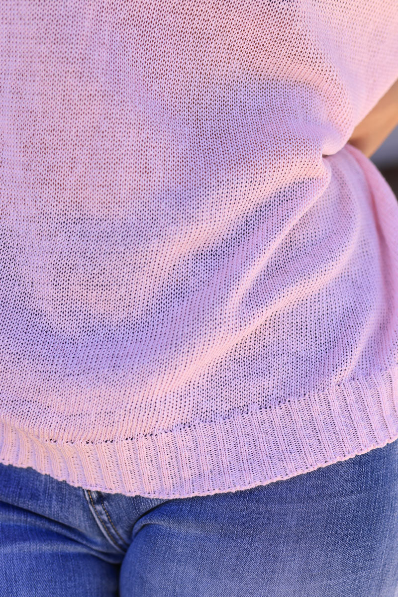 Soft pink cotton knit short sleeve top v-neck