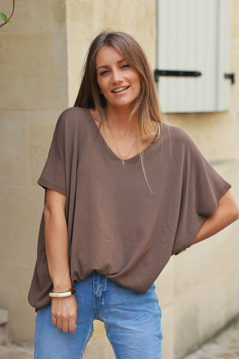 Chocolate stretch fine knit top with short sleeves