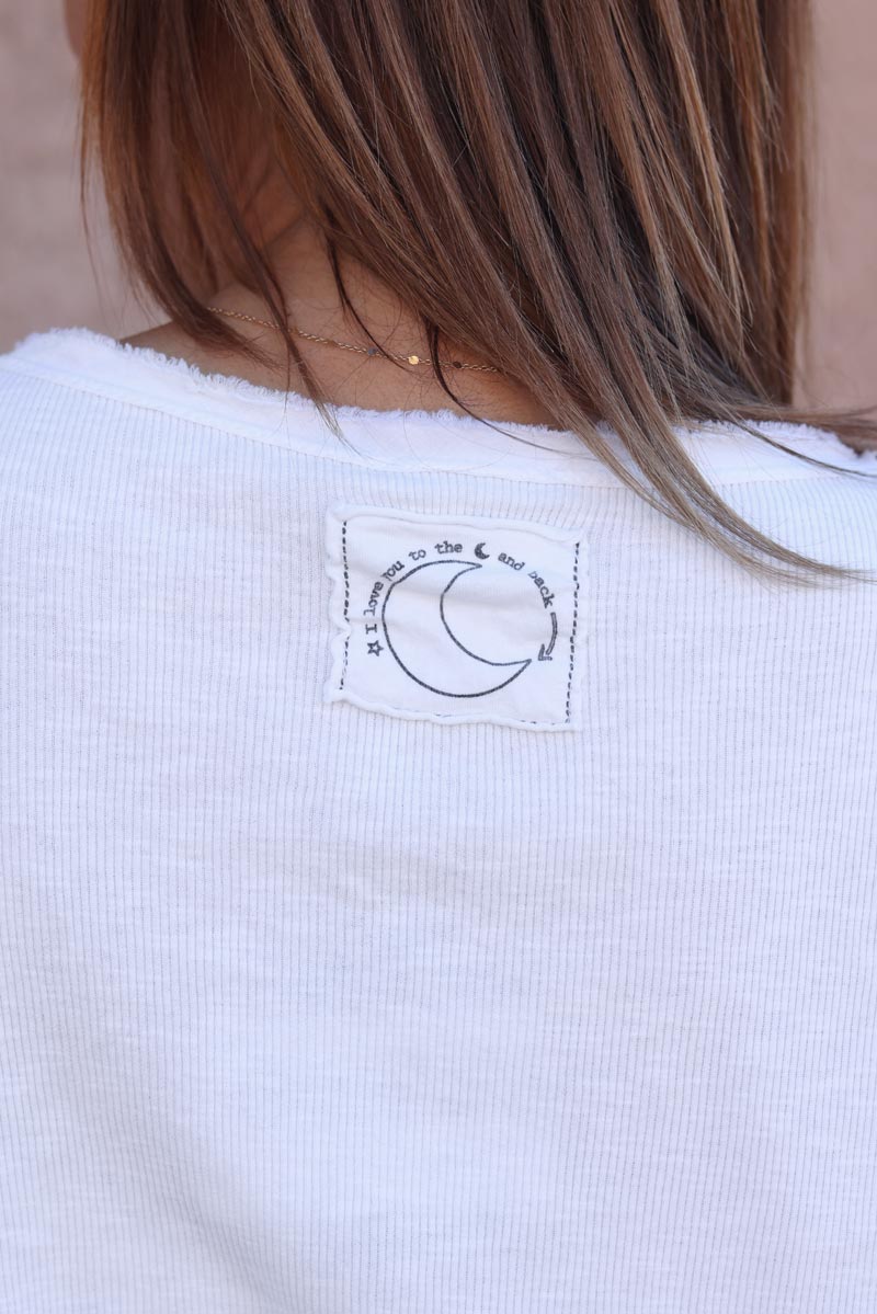 Camiseta de algodón elástico de canalé blanca lavada ILY a la luna y a la espalda