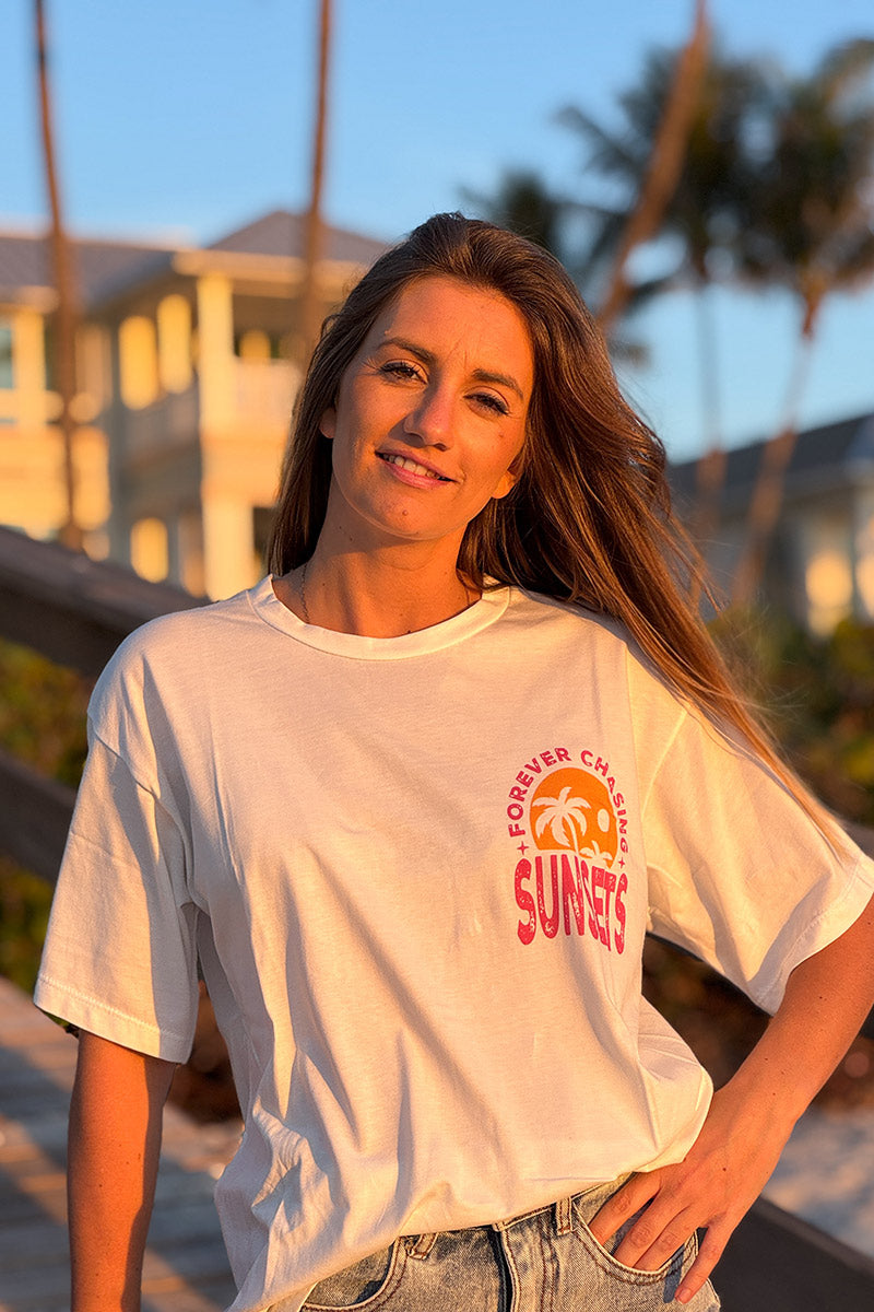 T-shirt blanc en coton Chasing Sunsets col rond