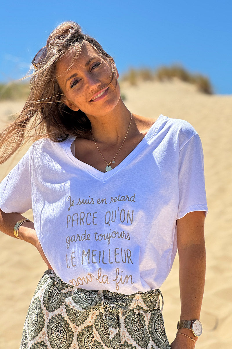Tshirt blanc en coton Je suis en retard doré col v