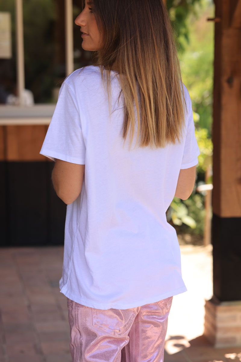 White t-shirt with sneakers sunglasses logo and rhinestones