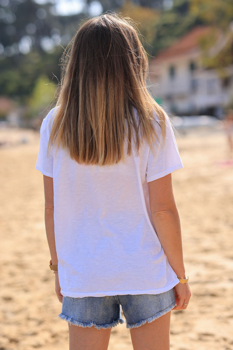 White cotton t-shirt with fuchsia "Boheme" and flowers