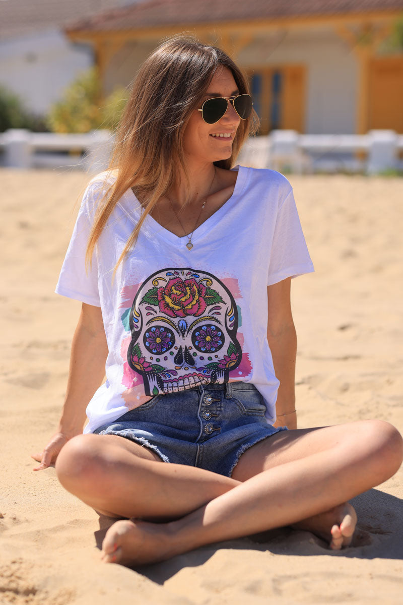 T-shirt blanc en coton col v tête mexicaine strass et peinture